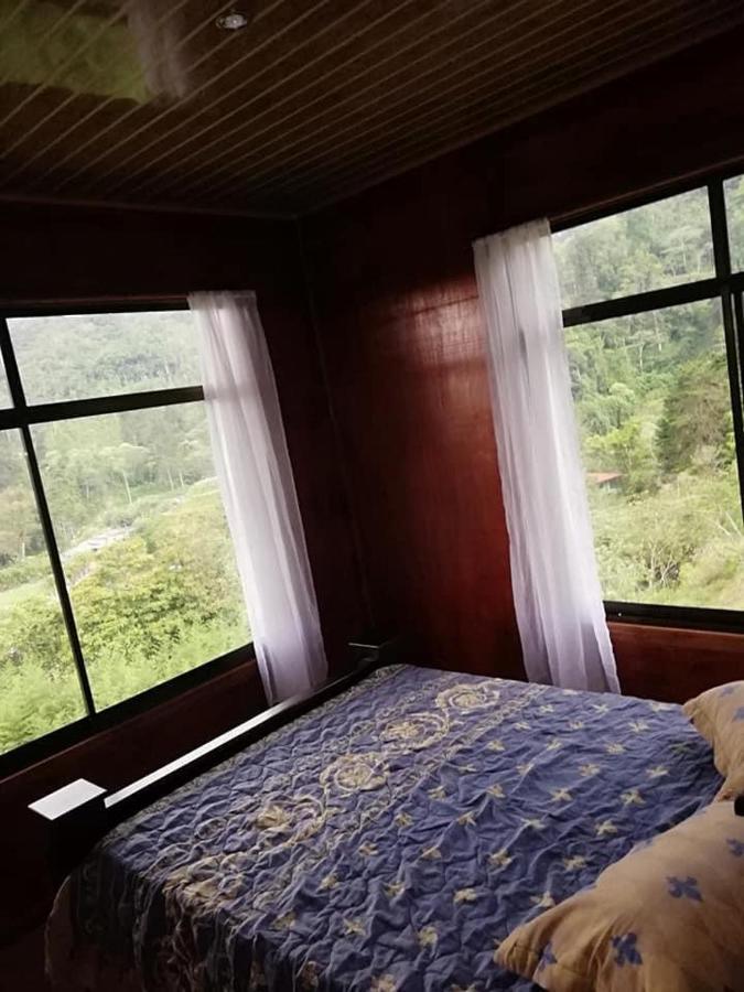 Navarro Mountain Cartago Eksteriør billede